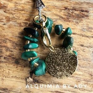 Grandma- Approved Green malachite gemstones and Gold Pendant Necklace